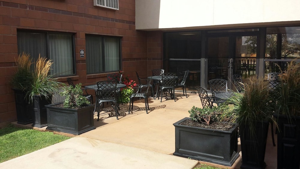 Inn at the Canyons - photo 37