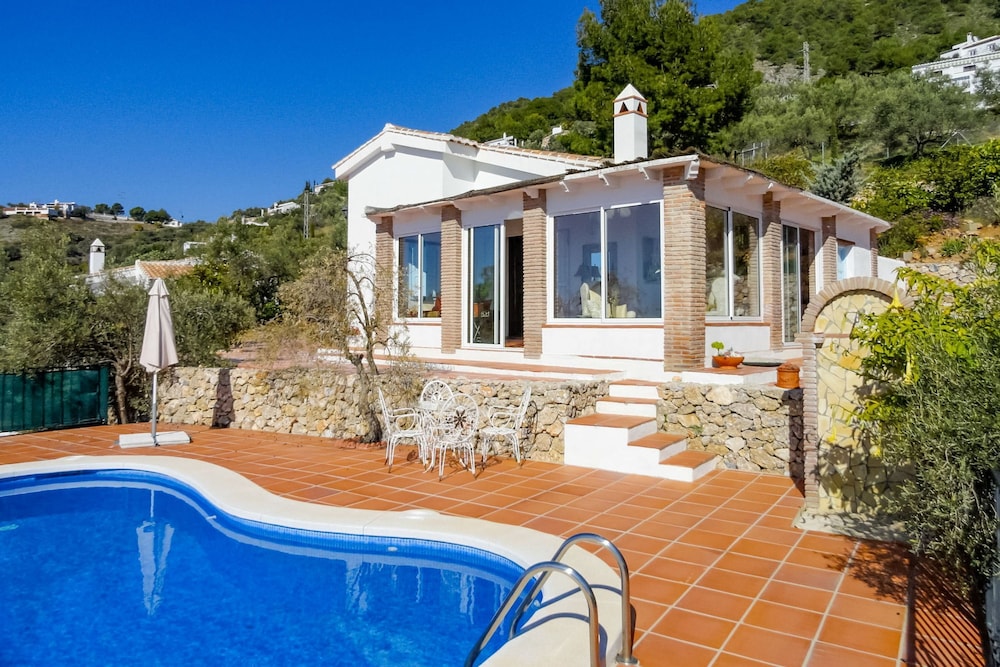 Cortijo Dos Pinos In Frigiliana — Frigiliana