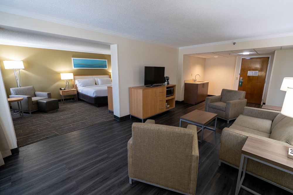 Holiday Inn Greenville by IHG - photo 15