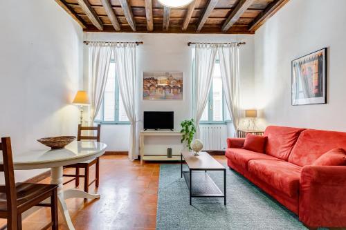 Pantheon Ancient Rome Apartment — 4-Star Luxury Hotel in Rome, Italy