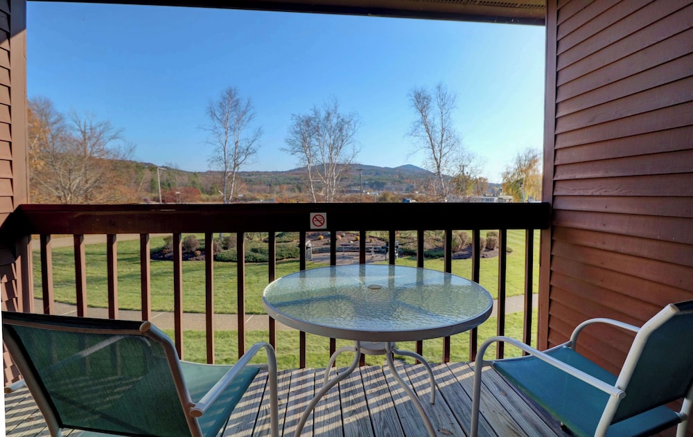 Fireside Inn & Suites Gilford - photo 38