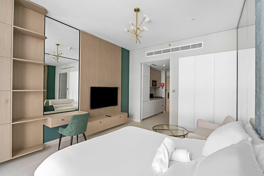 Brand new Studio in Al Furjan 2 Mins From Metro — 4-Star Luxury Hotel in Dubai, United Arab Emirates