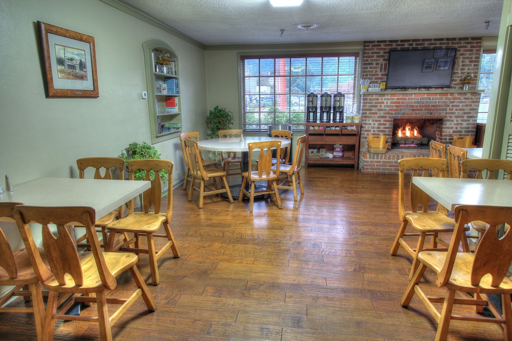 The Historic Gatlinburg Inn - photo 47