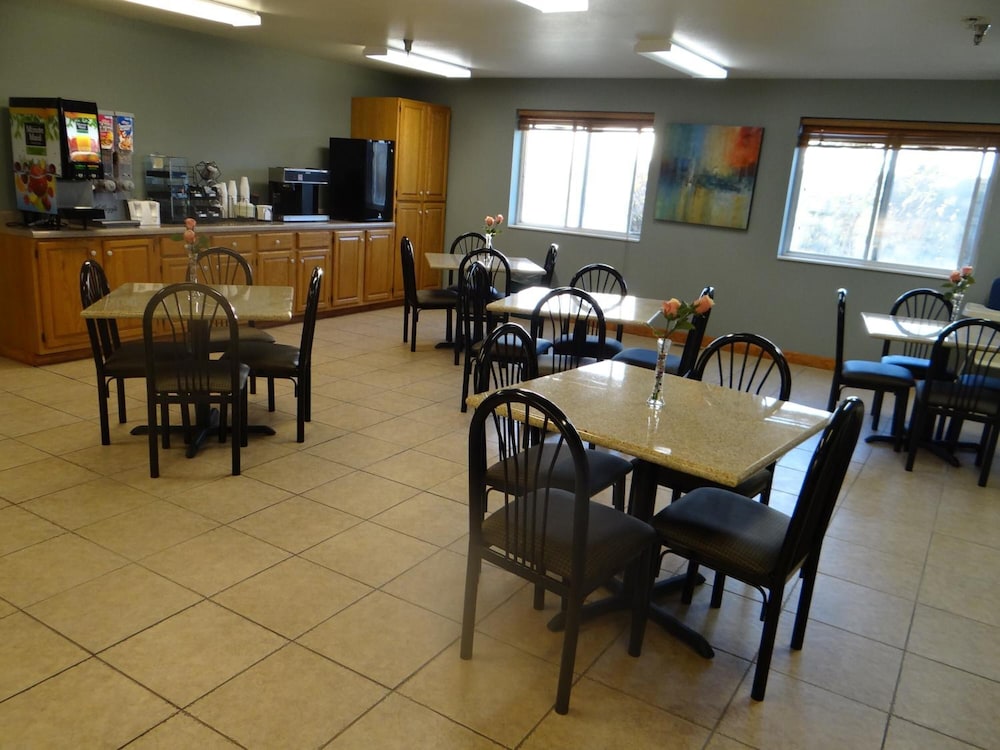 Rock Creek Hotel - photo 19