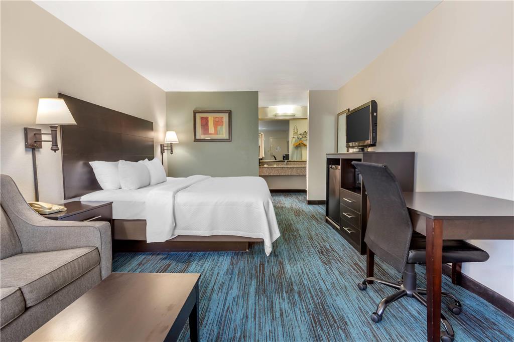 Quality Inn Mount Airy Mayberry - photo 18