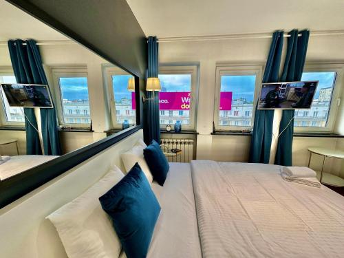 Forum 3 Metro Fast Wifi 400 Mbs Tv Hbo Disney — 4-Star Luxury Hotel in Warsaw, Poland