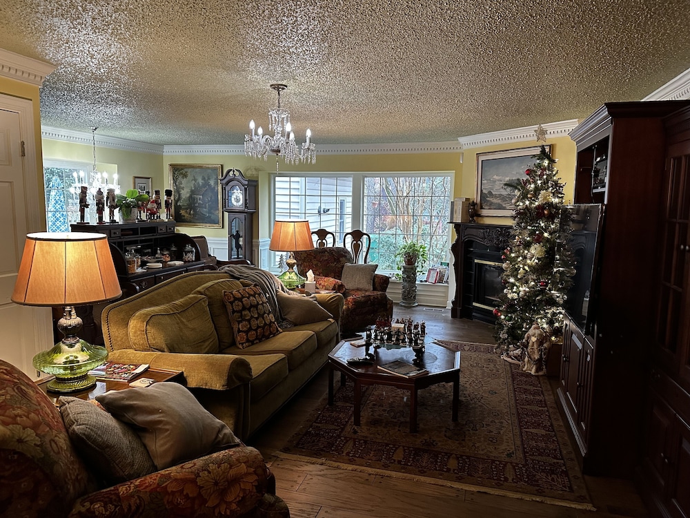Williamsburg Sampler B & B - photo 13