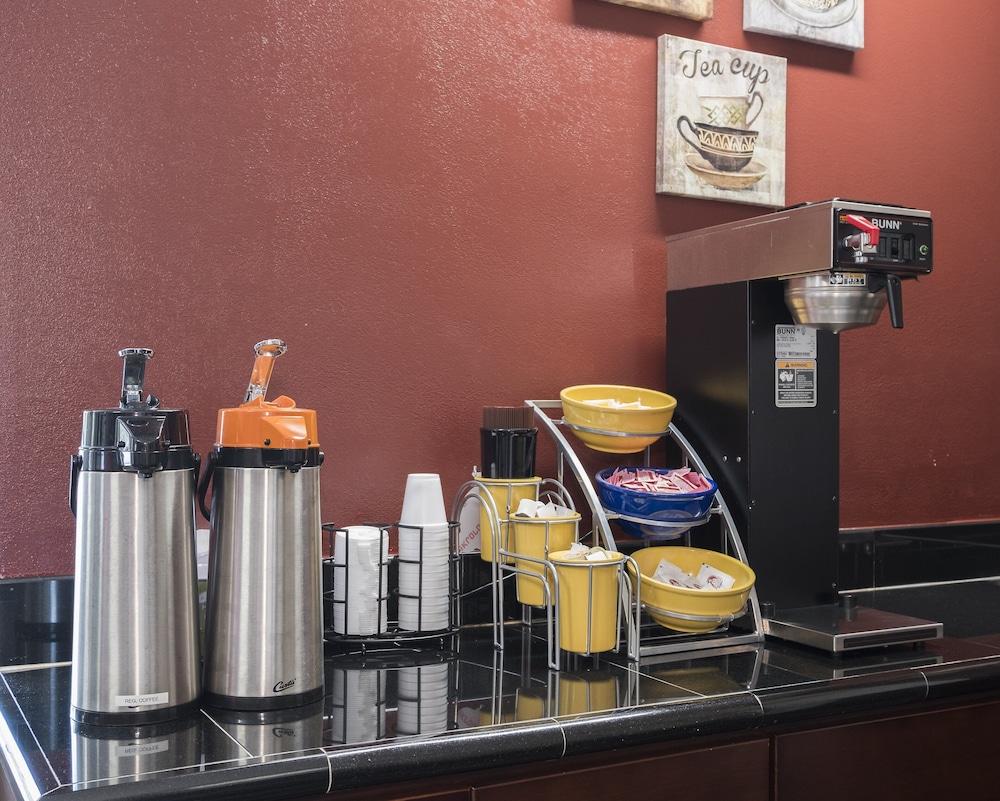 Red Roof Inn Neptune Jersey Shore - photo 2