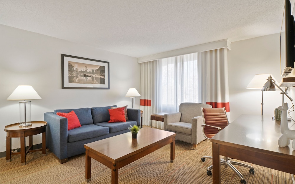 Four Points by Sheraton Charlotte - photo 26