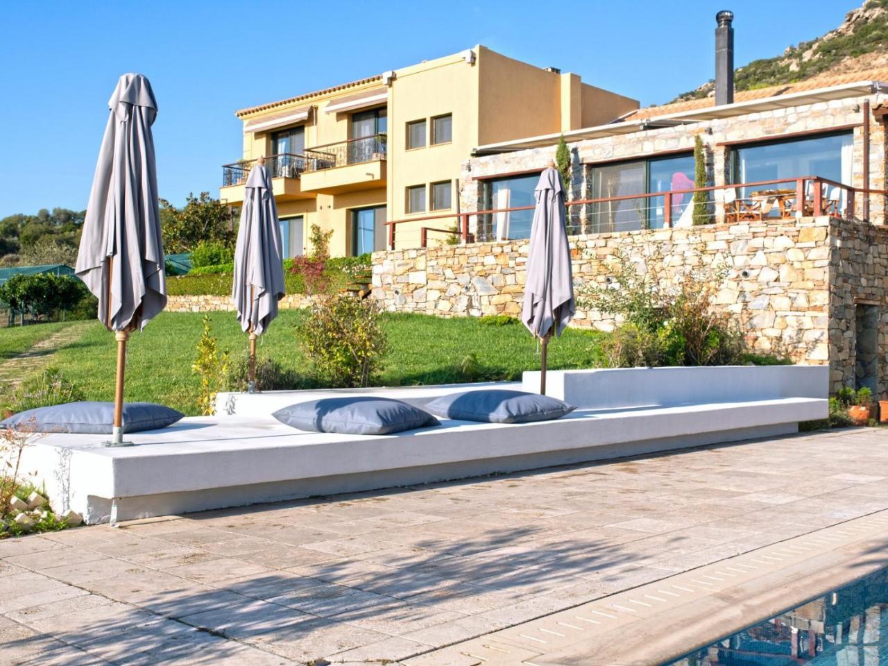 Ferenity in Nea Iraklitsa, Greece