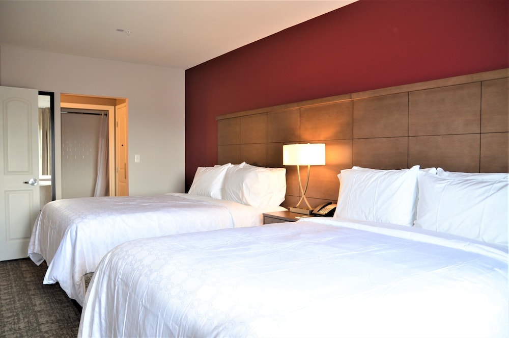 Staybridge Suites Hillsboro Orenco Station by IHG - photo 12