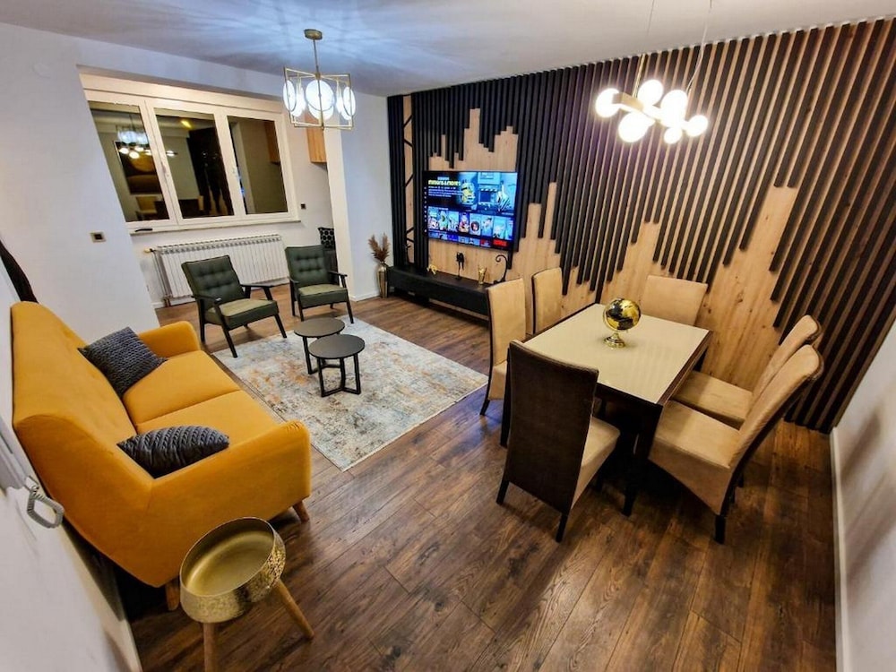 Urban Luxury Apartment Zagreb — 4-Star Luxury Hotel in Zagreb, Croatia