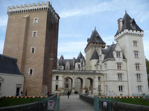 Hotel le Postillon - carbon neutral hotel in Pau
