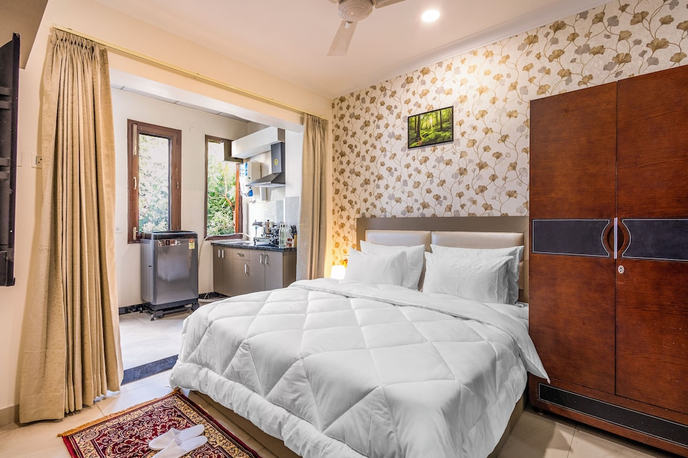 The Greenville by Parfait Street