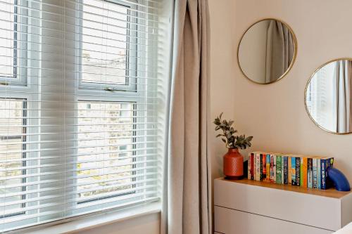 3 Bedroom Home With Free Parking&Flexible Bed Configuration