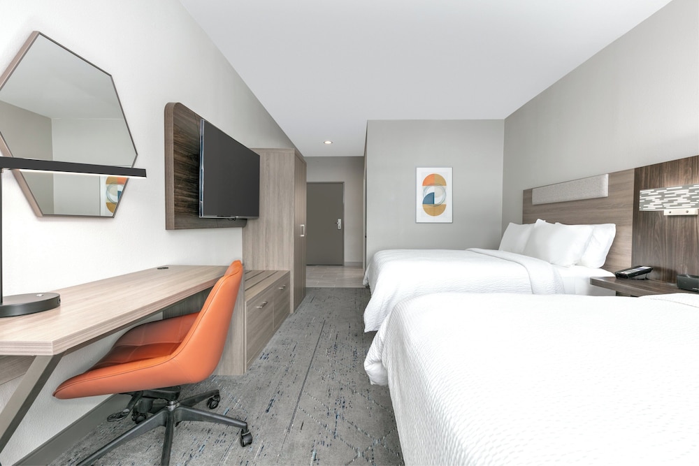 Holiday Inn Express Hotel & Suites Winnie by IHG - photo 8