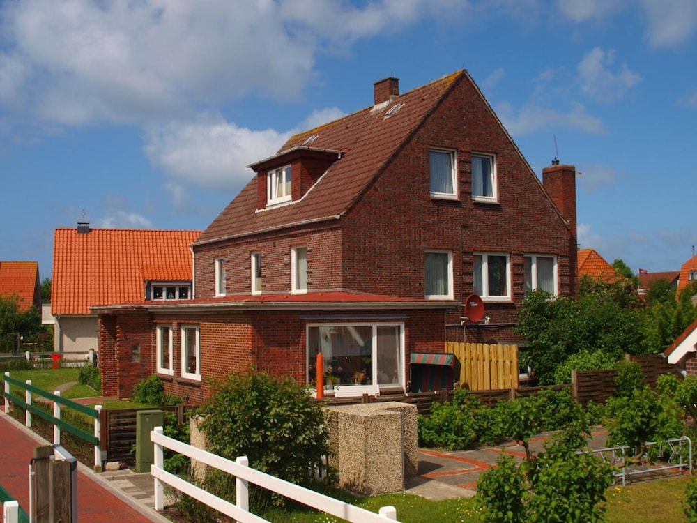 Pension Friedrich Voss — 4-Star Luxury Hotel in Langeoog, Germany