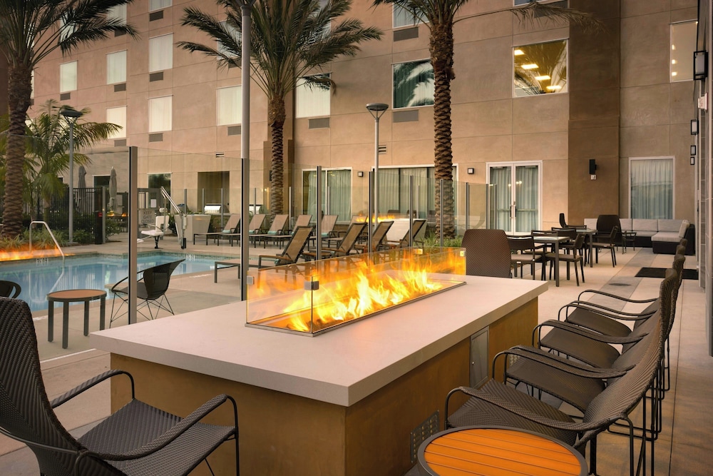 Courtyard by Marriott Los Angeles LAX Hawthorne - photo 26