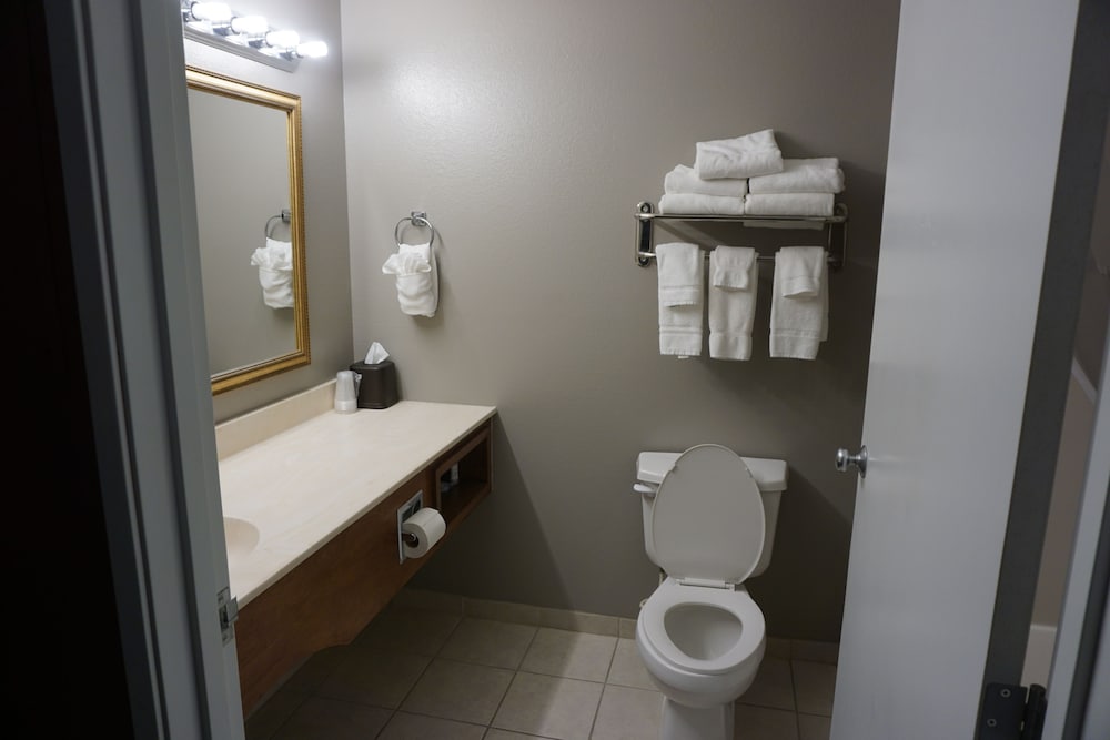 River Hills Hotel - photo 37