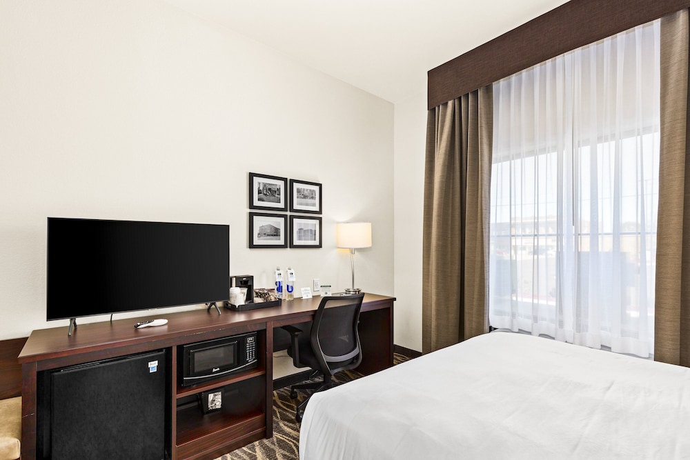 Cobblestone Hotel & Suites Superior Duluth - photo 25