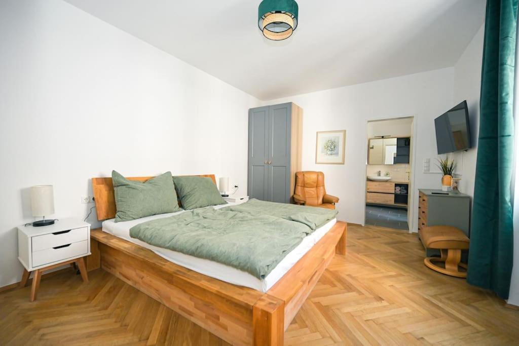 Perfect Apartment Near @ City Center — 4-Star Luxury Hotel in Vienna, Austria