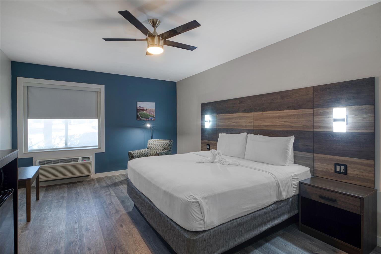 Hom Hotel Suites Trademark Collection By Wyndham — Gainesville