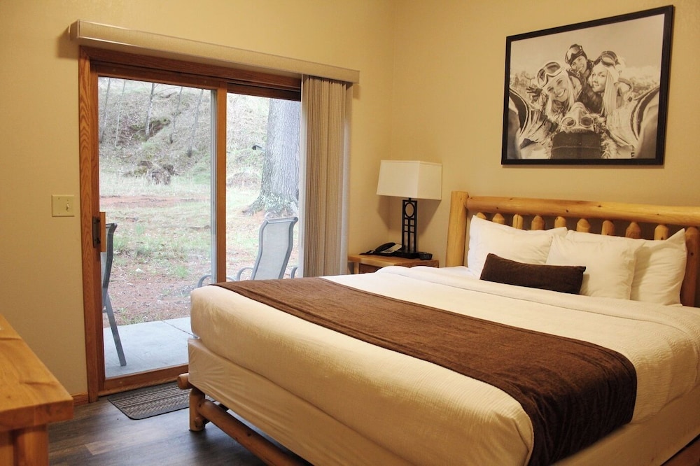 Pine Mountain Ski & Golf Resort - photo 35