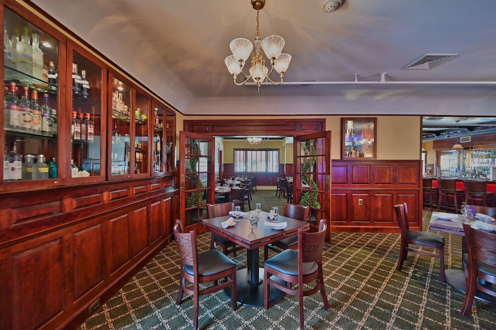 Tom Quick Inn - photo 83