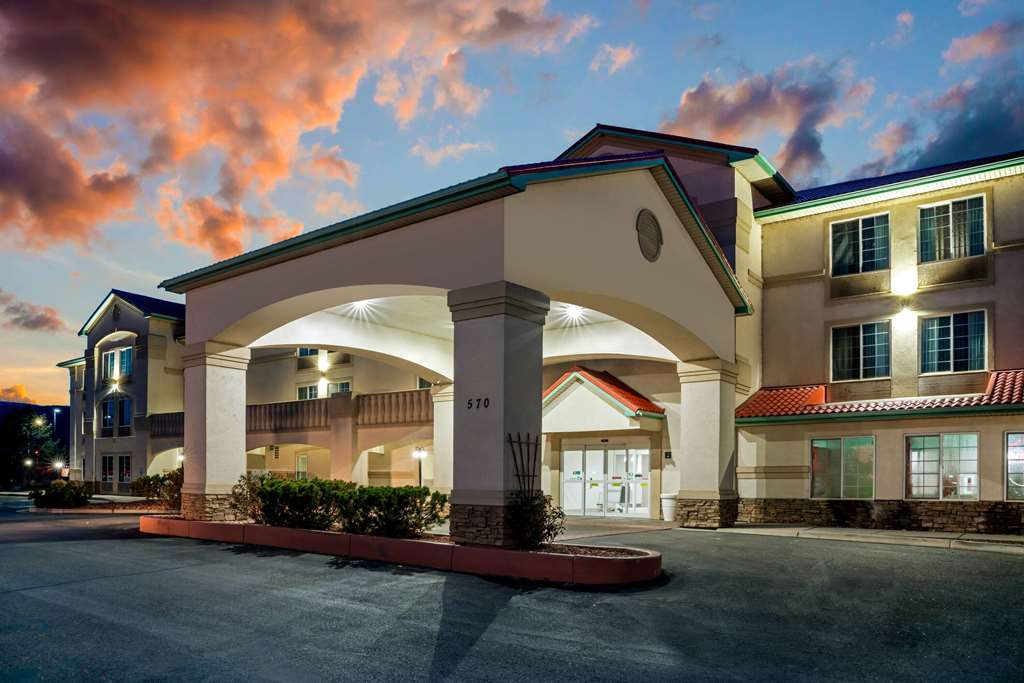 La Quinta Inn & Suites by Wyndham Fruita - featured photo