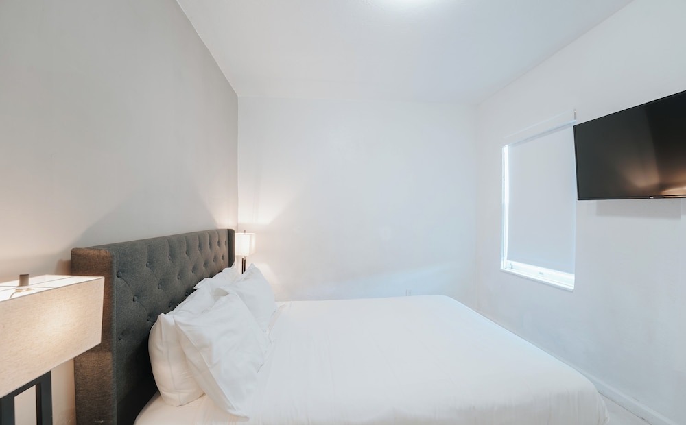 PRAIA Hotel Hollywood - photo 22