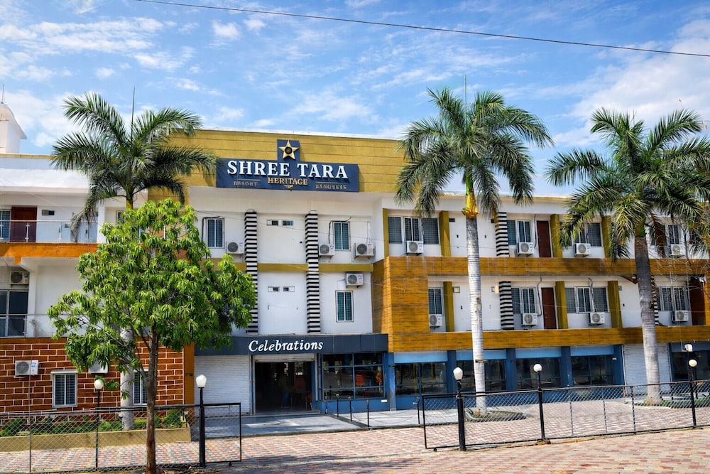 Shree Tara Heritage — hotel in Raisen