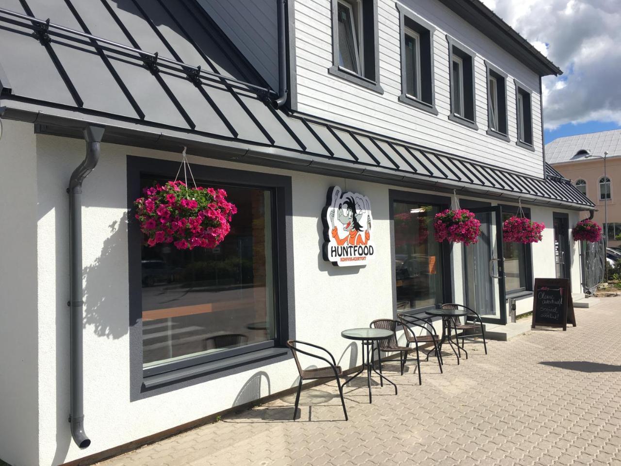 Huntfood Majutus in Jogeva, Estonia