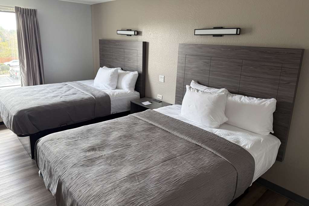 Quality Inn & Suites Biloxi Ocean Springs - photo 10