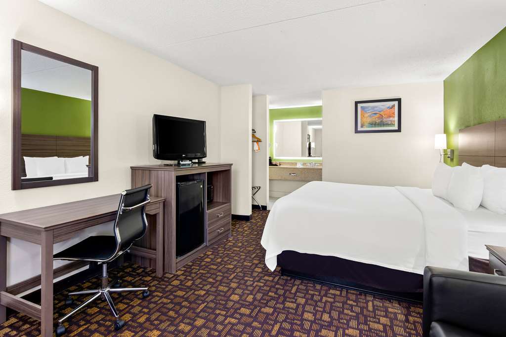 Quality Inn Salem I 81 - photo 15