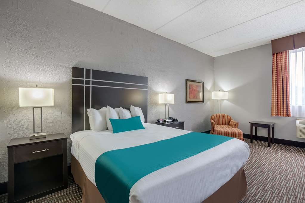 Best Western Waukesha Grand - photo 26