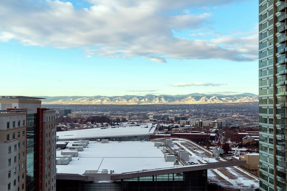 Home2 Suites by Hilton Denver Downtown Convention Center - photo 18