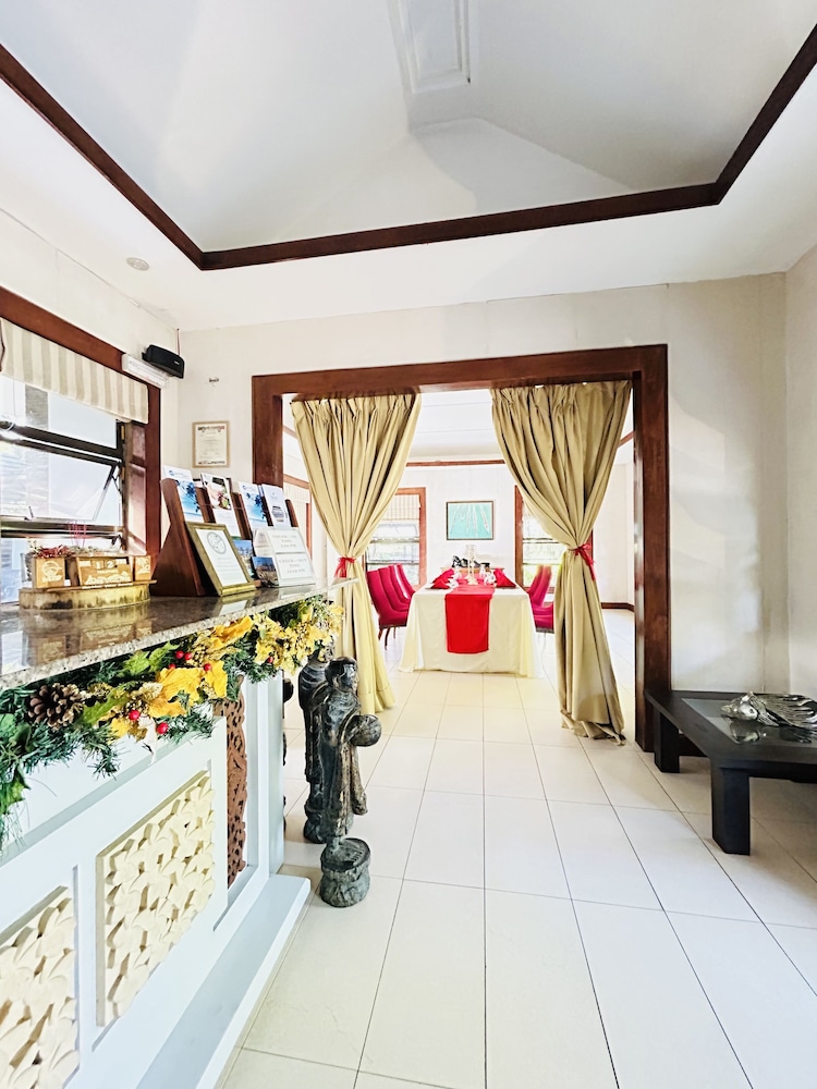 Sheridan Boutique Resort in Oton, Philippines