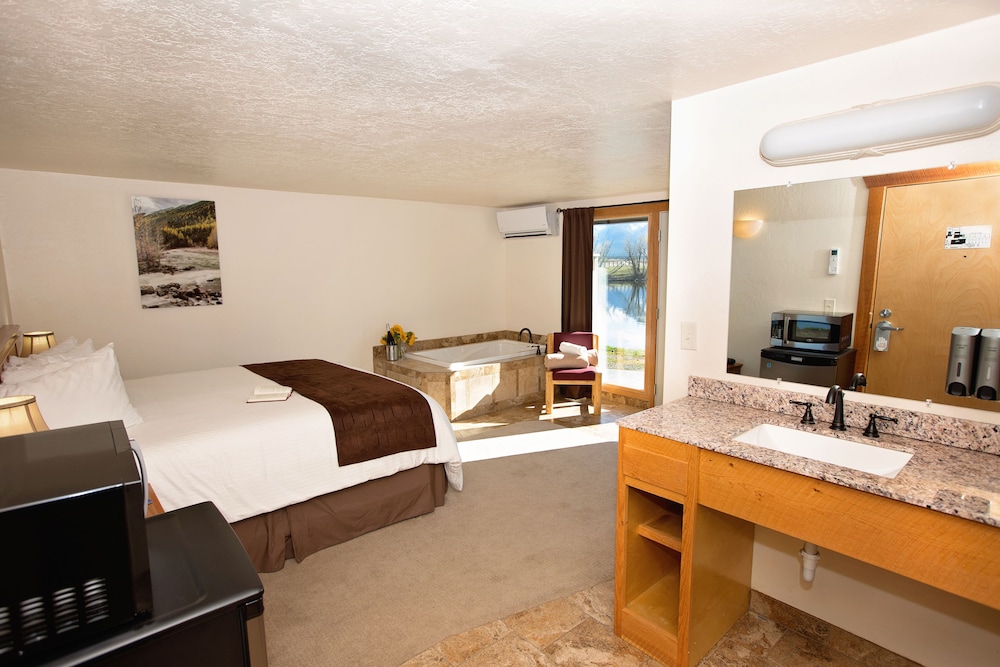 Ninepipes Lodge - photo 11