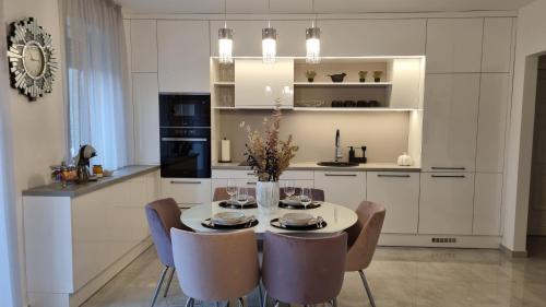Lakeside Luxury Apartman Sárvár — 4-Star Luxury Hotel in Sarvar, Hungary