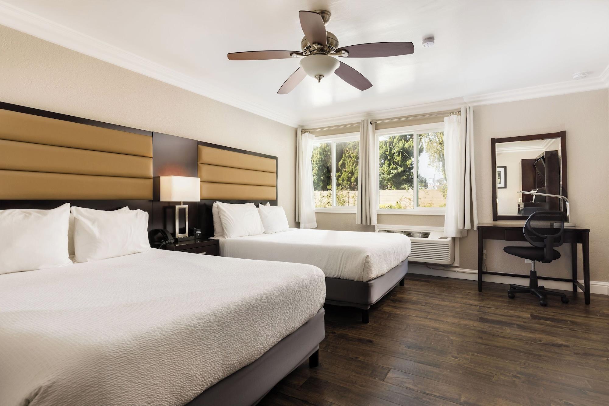Inn at Highway 1 - photo 2