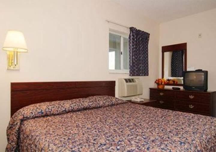 Suburban Extended Stay Daytona Beach - photo 7