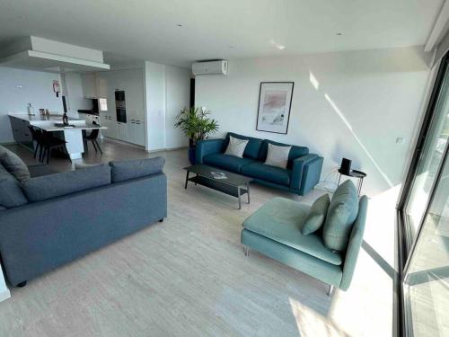 Panoramic View: Lux 3 bed with heated pool — Arco Da Calheta — photo 3