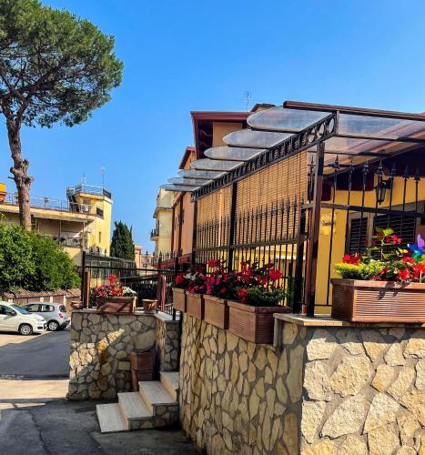 Casa Nennella con Parcheggio Auto gratuito in Loco — 4-Star Luxury Hotel in Naples, Italy