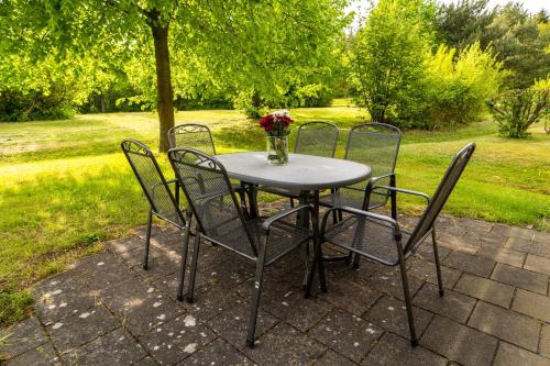 Feriendorf Rugana Komfort Appartement mit 1 Schlafzimmer A18 — 4-Star Luxury Hotel in Dranske, Germany