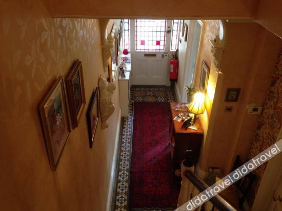 Twelfth Night Guesthouse — 4-Star Luxury Hotel in Stratford-Upon-Avon, United Kingdom