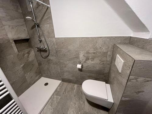 Blaues Haus Ferienwohnung Bodensdorf Ossiacher See Gerlitzen Alpe — 4-Star Luxury Hotel in Bodensdorf, Austria