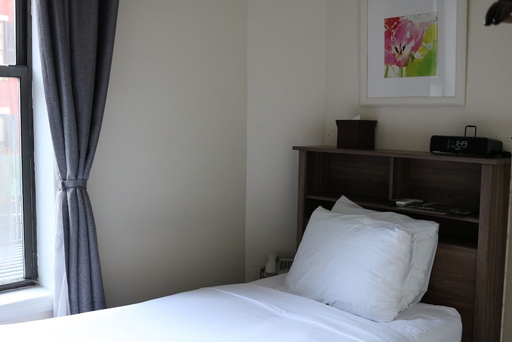 Midtown West Hotel - photo 12