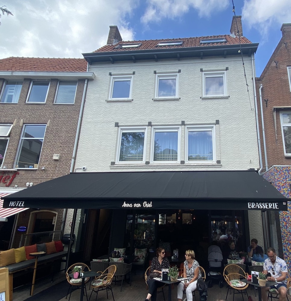 Anna Van Chiel — Vlissingen