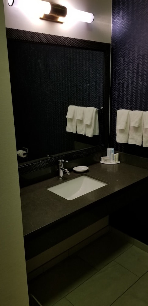 Fairfield Inn & Suites by Marriott Mt. Vernon Rend Lake - photo 26
