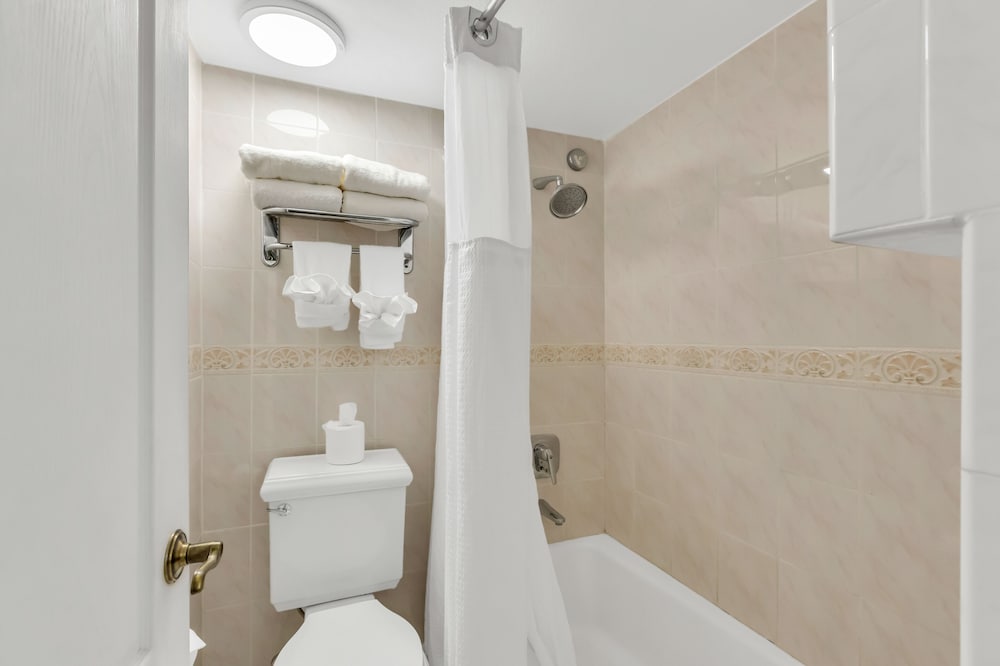 Napa Valley Hotel & Suites - photo 40